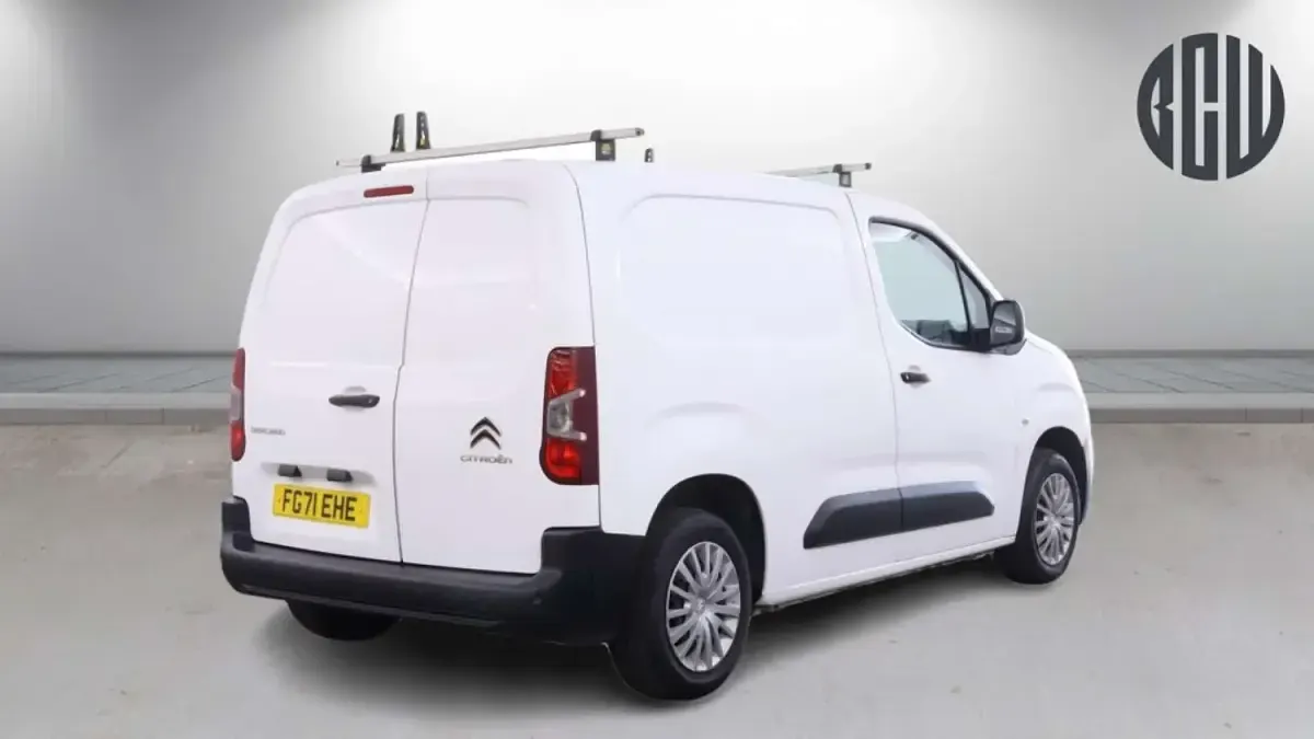 Used Citroën Berlingo 75 HP (55 kW) 2021 White MPV