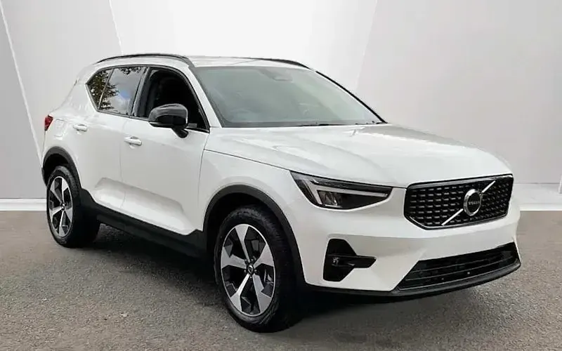 Used Volvo XC40 Plus 163 HP (119 kW) 2027 SUV