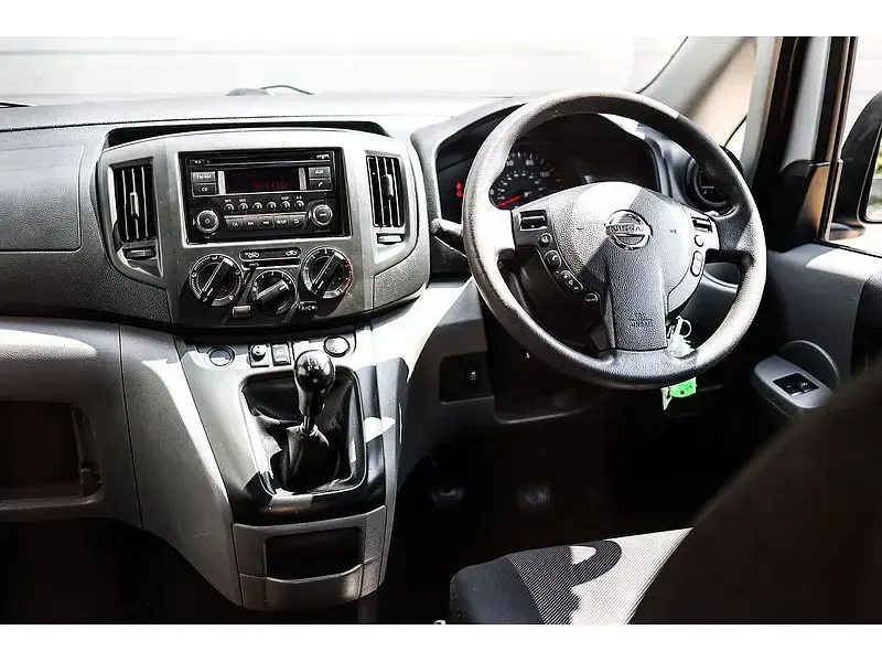 Used Nissan NV200 Tekna 2019 Silver MPV