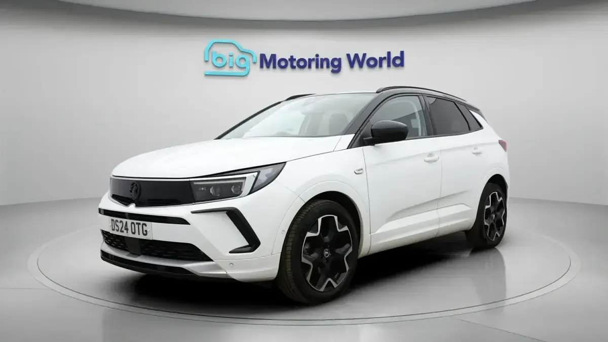 Second-hand Vauxhall Grandland X Ultimate 2024 Alb SUV