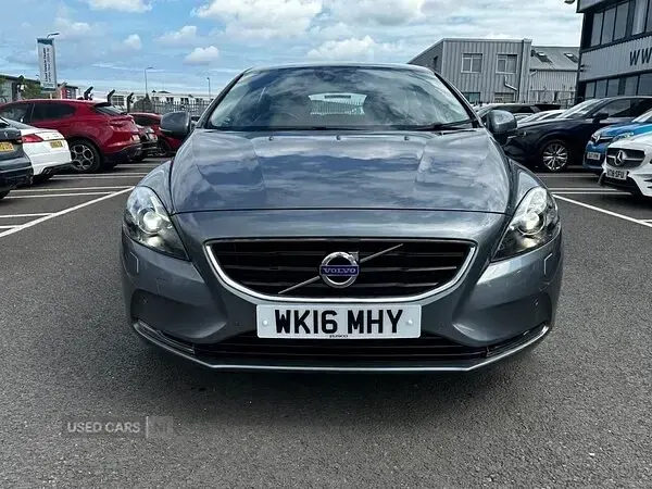 Used Volvo V40 SE Lux 150 HP (110 kW) 2016 Grey Hatchback