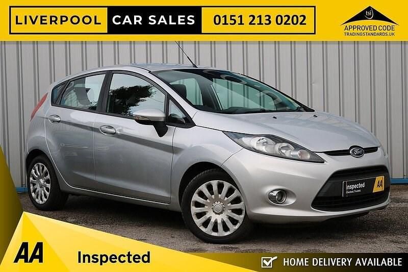 Used Ford Fiesta 70 HP (51 kW) 2012 Silver Hatchback