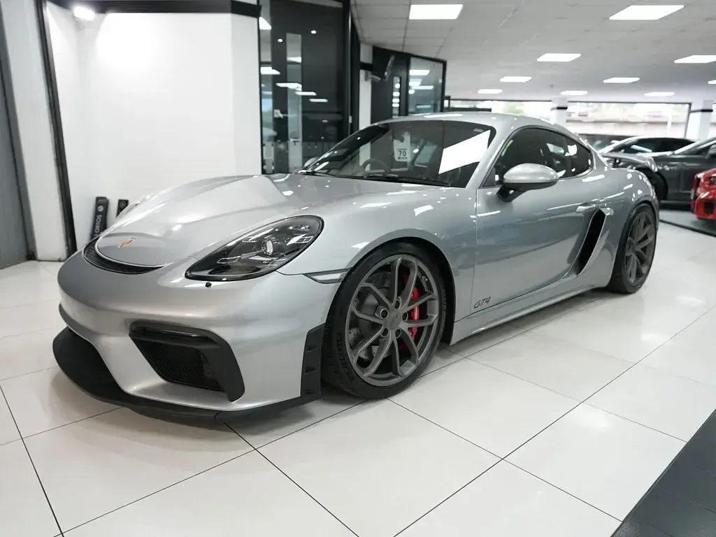 Used Porsche 718 Cayman 420 HP (308 kW) 2022 Silver Coupe