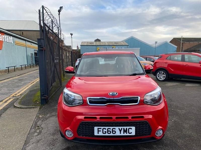 Used Kia Soul Plus 130 HP (95 kW) 2016 Red SUV