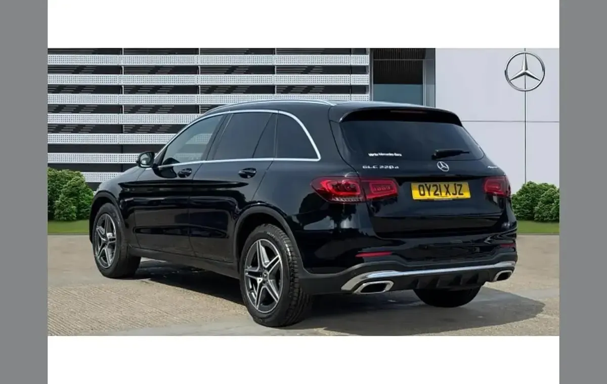 Usado Mercedes GLC220 AMG line 194 HP (142 kW) 2021 Preto SUV