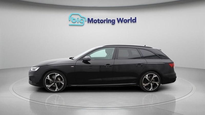 Used Audi A4 Black Edition 204 HP (150 kW) 2023 Black Estate