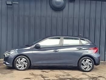 Used Hyundai i20 Advanced 100 HP (73 kW) 2024 Grey Hatchback