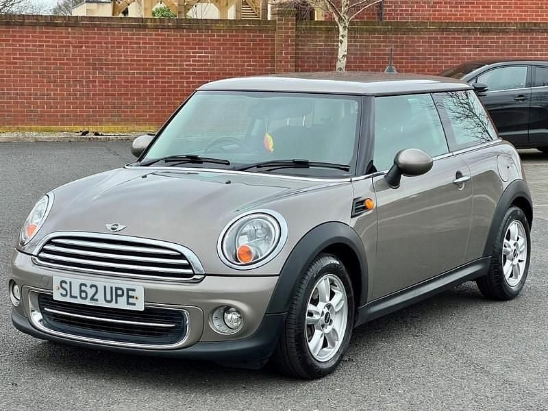 Used Mini Cooper Hatch 2012 Sparkling silver Hatchback