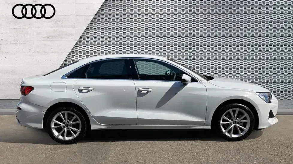 Ny Audi A3 Sport 116 HK (85 kW) 2026 Vit