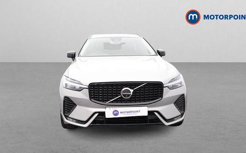Used Volvo XC60 Plus 250 HP (183 kW) 2024 Silver SUV