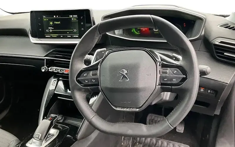 Used Peugeot 2008 Allure Premium 131 HP (96 kW) 2021 Grey SUV