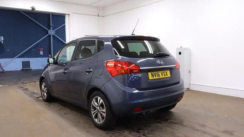 Used Kia Venga 123 HP (90 kW) 2016 Blue Hatchback
