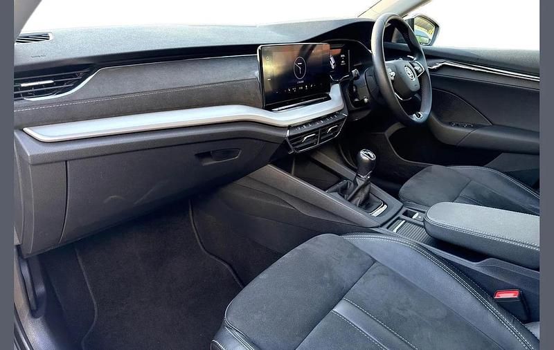 Used Skoda Octavia SE L 150 HP (110 kW) 2023 Grey Estate