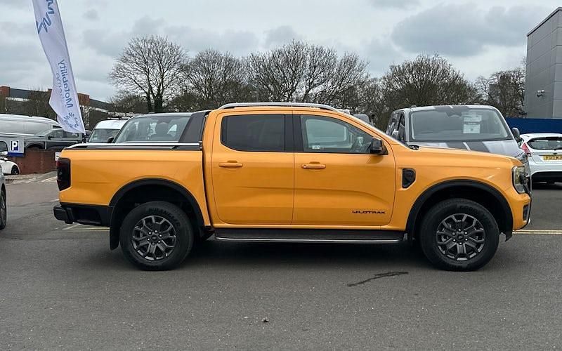 Used Ford Ranger Wildtrack 205 HP (150 kW) 2024 Orange Pickup