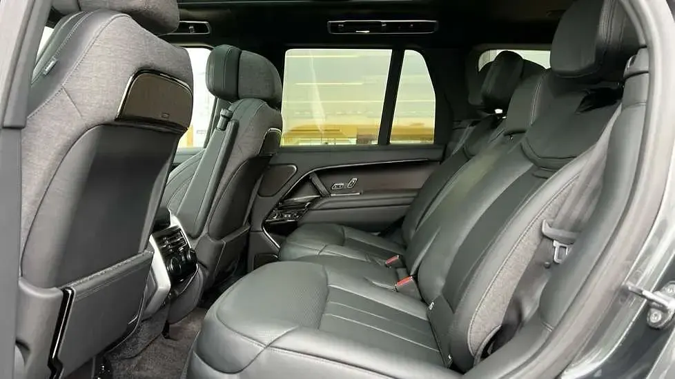 Used Land Rover Range Rover 606 HP (445 kW) 2023 Grey SUV