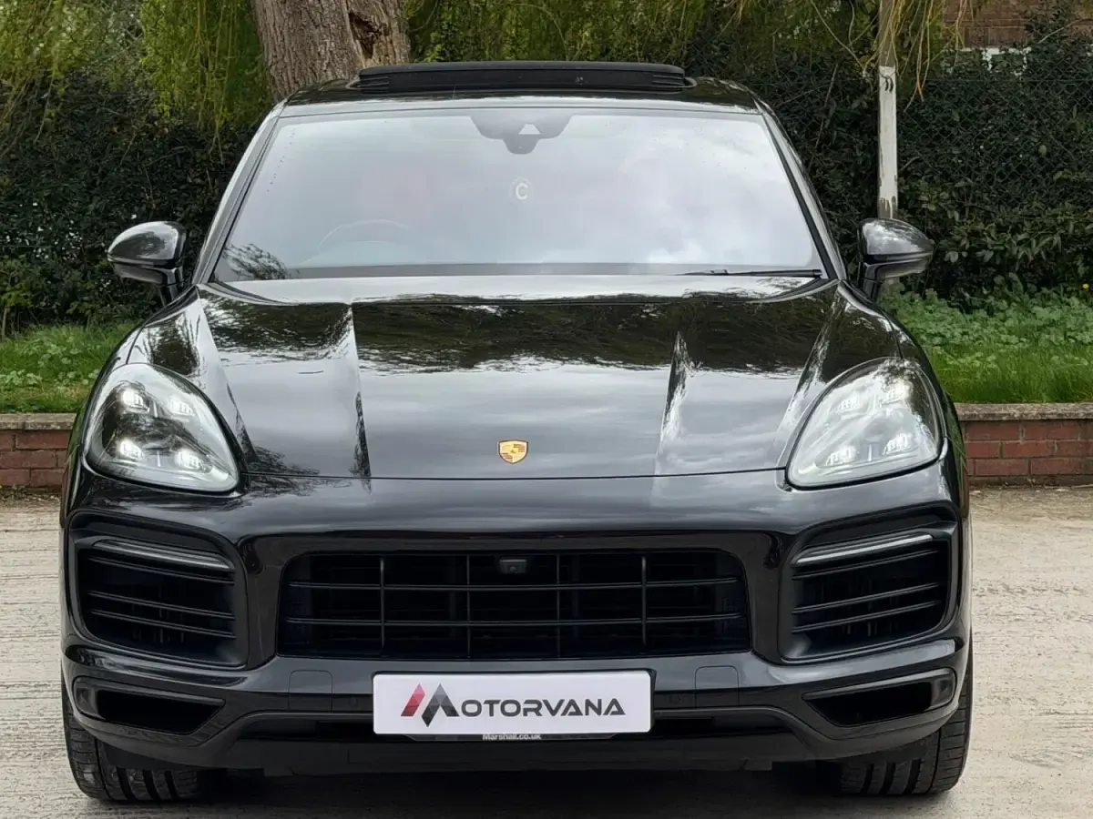 Begagnad Porsche Cayenne 2021 Svart SUV