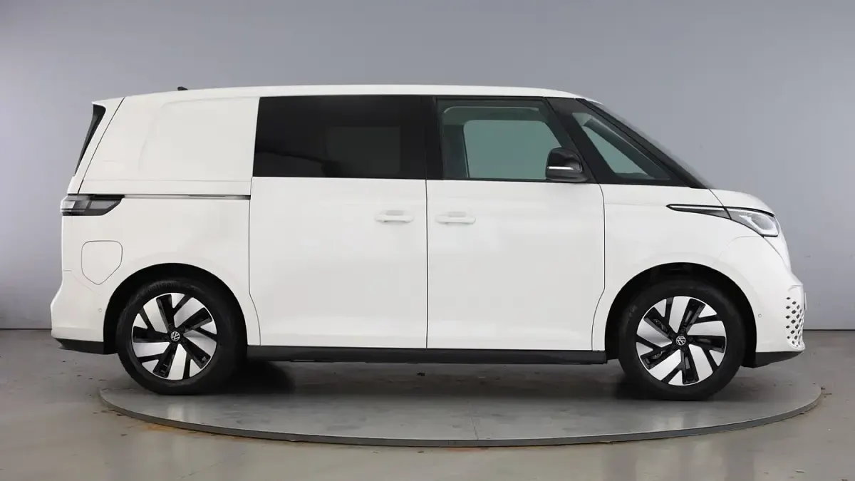 Used VW ID. Buzz Pro 210 kW (286 HP) 2025 White MPV