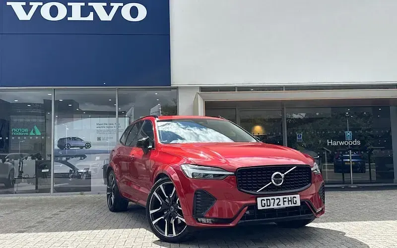 Used Volvo XC60 Ultimate 250 HP (183 kW) 2023 SUV