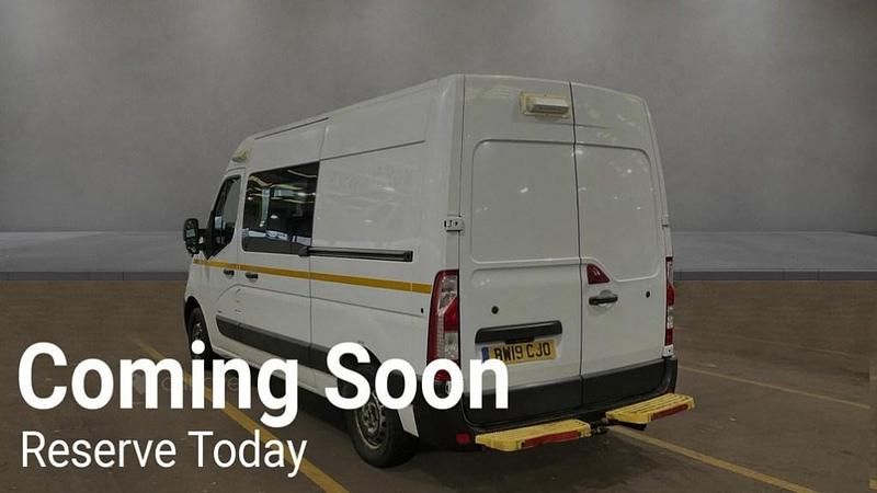 Used Vauxhall Movano 130 HP (95 kW) 2019 White MPV