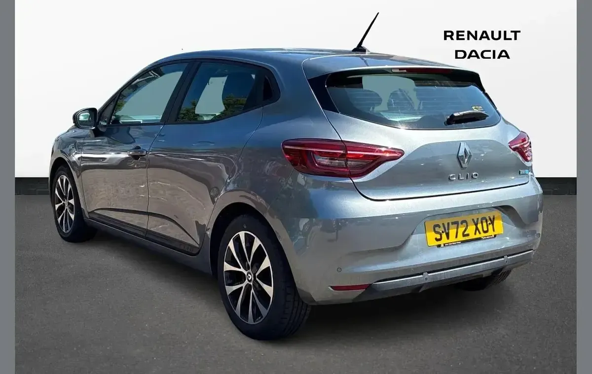 Used Renault Clio Evolution 145 HP (106 kW) 2022 Grey  Hatchback