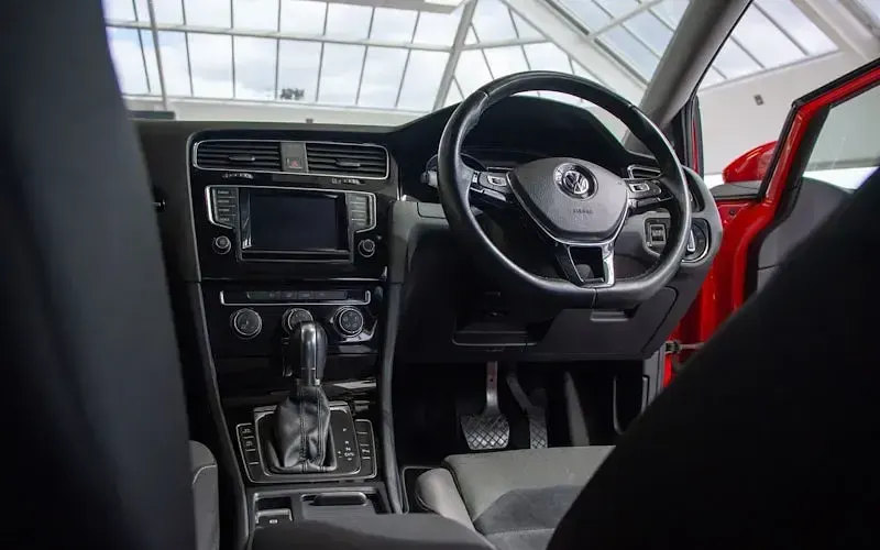 Used VW Golf VII GT 140 HP (102 kW) 2013 Red Hatchback