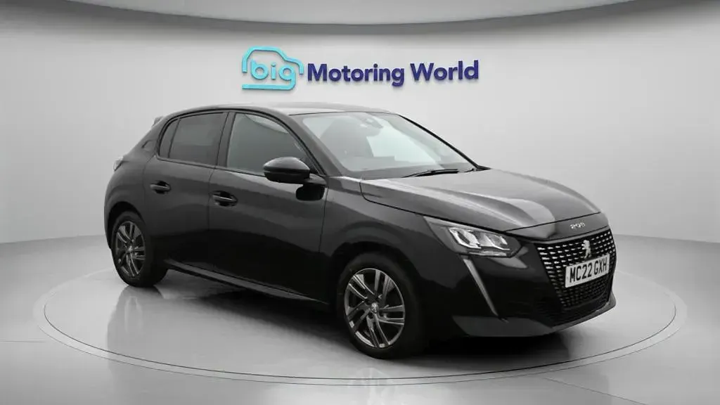 Used Peugeot 208 Active+ 102 HP (75 kW) 2022 Hatchback