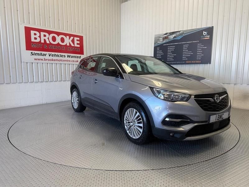 Used Vauxhall Grandland X Sport 130 HP (95 kW) 2019 Grey SUV