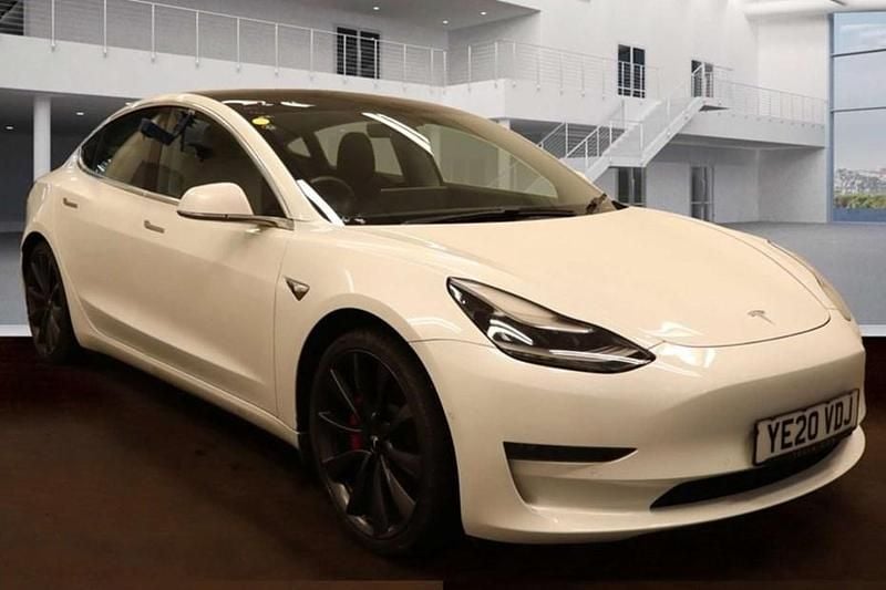 White Used 2020 Tesla Model 3 Performance Sedan | £18,995 (Good price) - Image 1/1