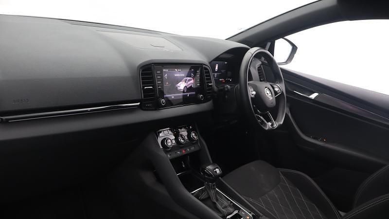 Used Skoda Karoq SportLine 150 HP (110 kW) 2023 Brilliant silver metallic SUV