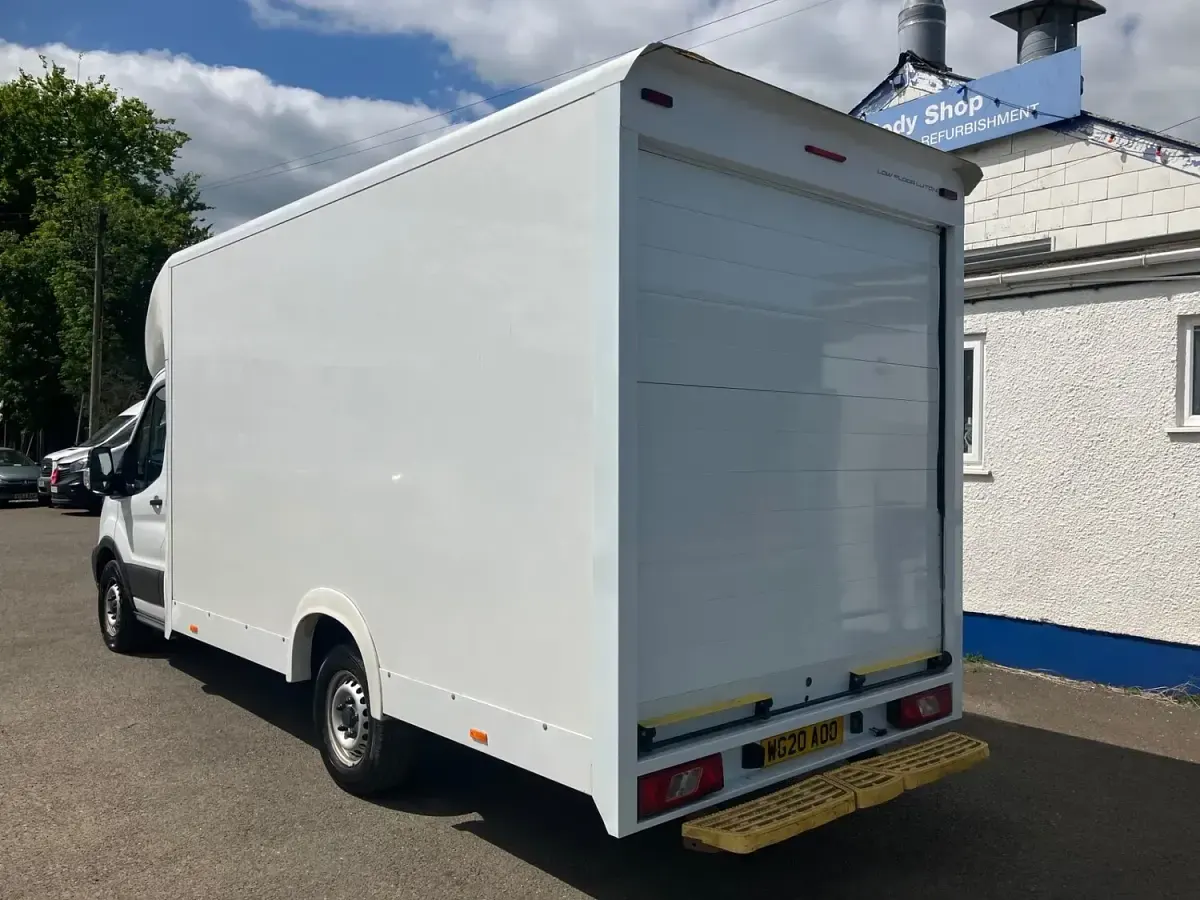 Used Ford Transit 170 HP (125 kW) 2020 White Van