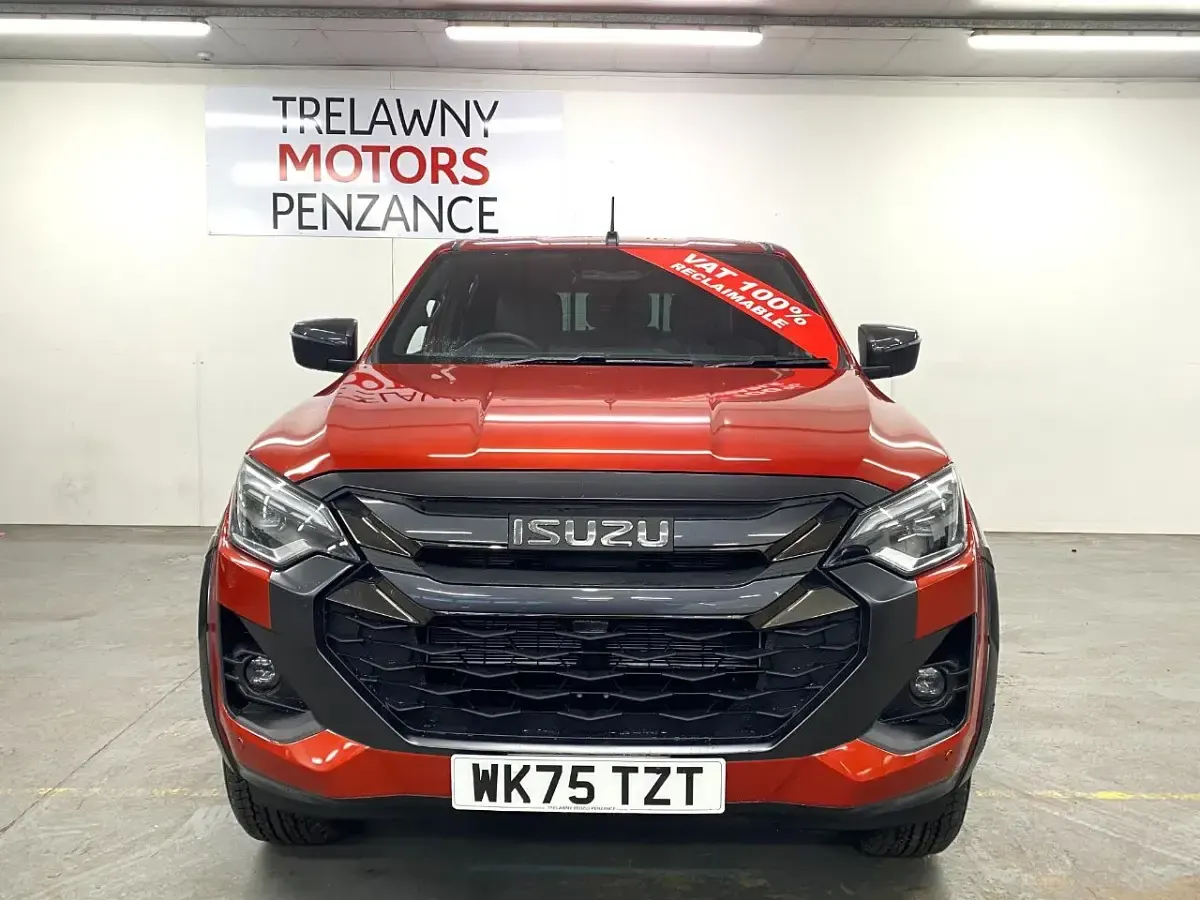 Used Isuzu D-Max 2025 Orange Pickup