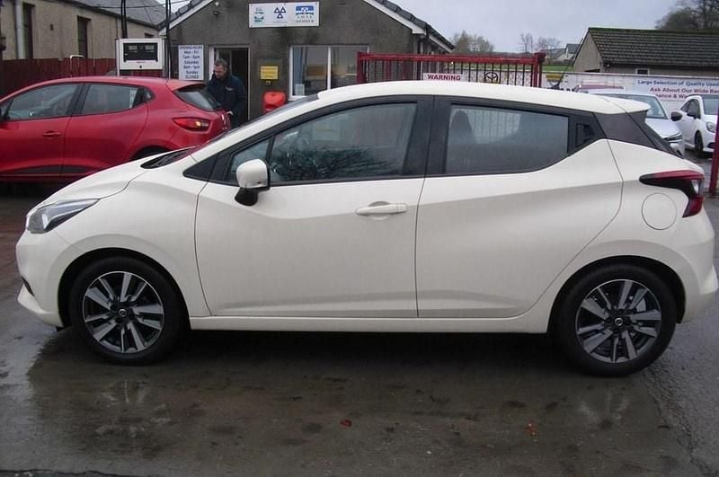 Used Nissan Micra Acenta 71 HP (52 kW) 2018 White Hatchback