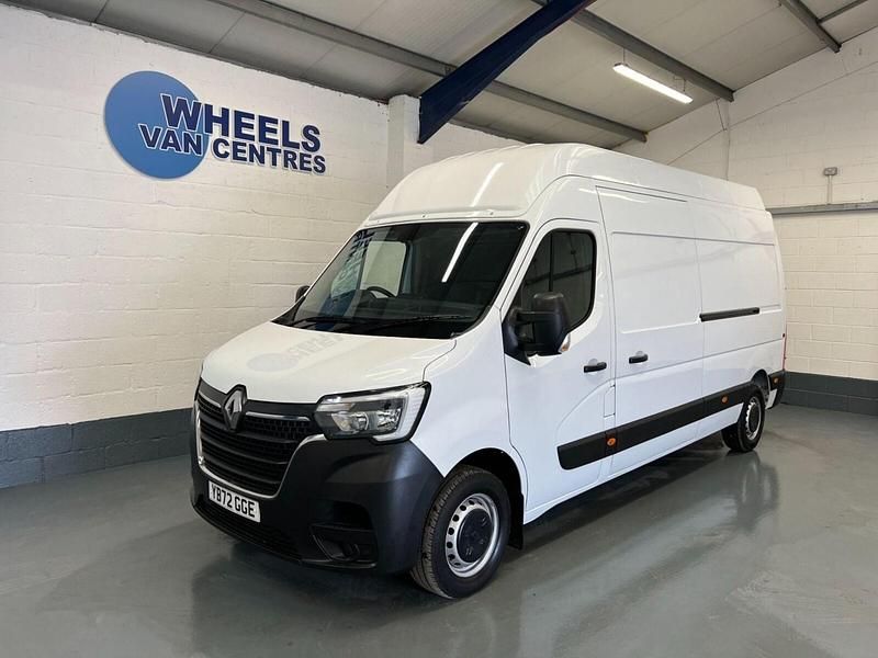 White Used 2022 Renault Master Business Van | £17,997 (Fair price) - Image 1/4