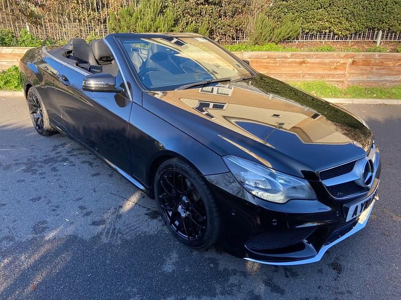 Begagnad Mercedes E350 AMG 2014 Svart Cab