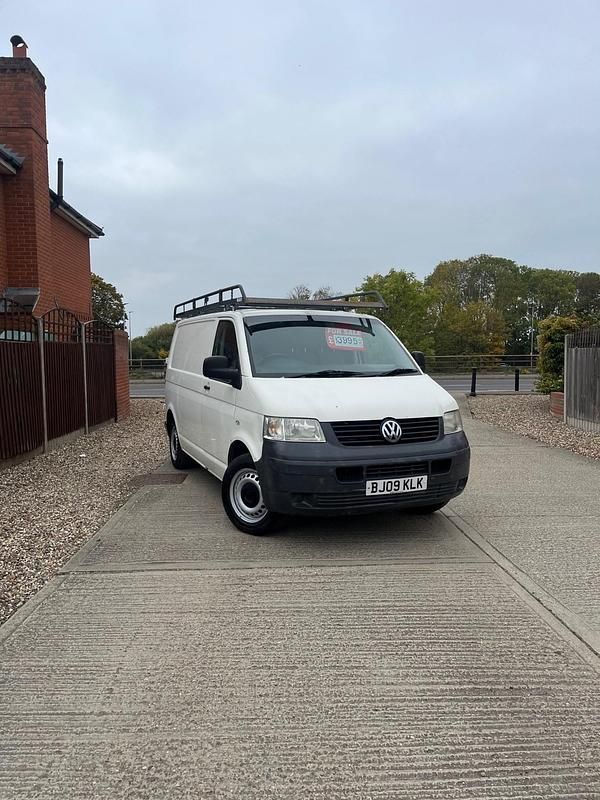 White Used 2009 VW T5 Van | £3,995 - Image 1/4