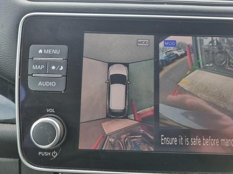 Used Nissan Leaf Tekna 110 kW (150 HP) 2022 Grey Hatchback