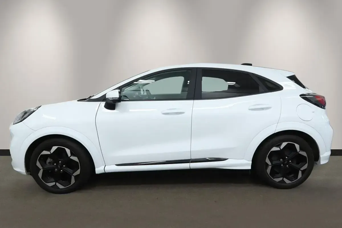 Used Ford Puma Gen-E Premium 124 kW (169 HP) 2025 White SUV