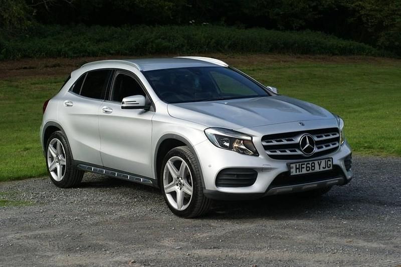 Silver Used 2018 Mercedes GLA200 Executive SUV | £16,495 (Fair price) - Image 1/1