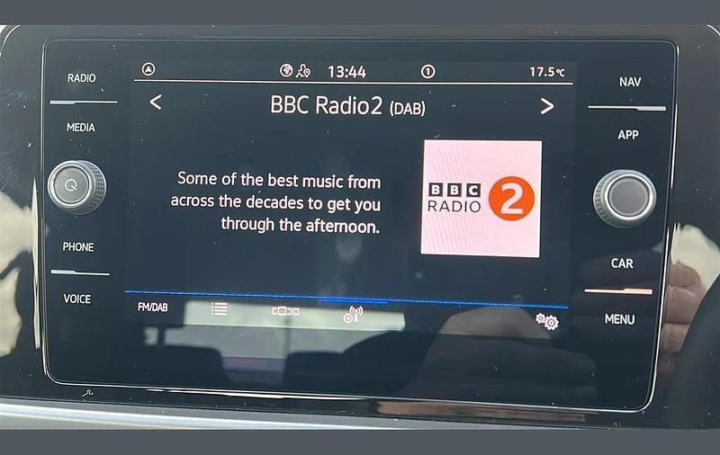 Used VW T-Roc Match 150 HP (110 kW) 2025 White SUV