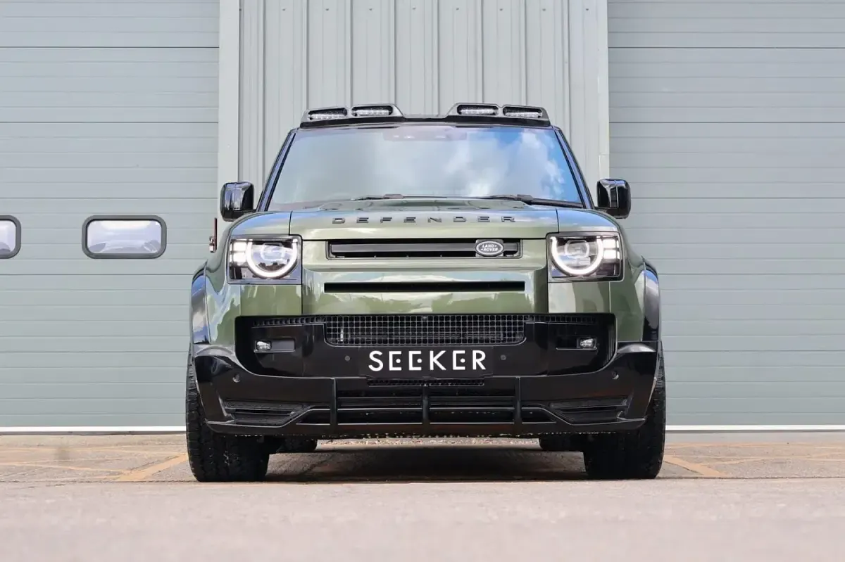 New Land Rover Defender Dynamic 2026 SUV
