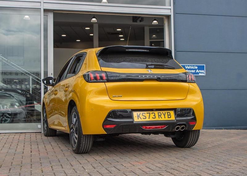 Yellow Used 2023 Peugeot 208 Allure+ Hatchback | £15,033 (Fair price) - Image 1/4