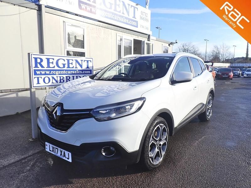 White Used 2017 Renault Kadjar Dynamique SUV | £7,495 (Fair price) - Image 1/4