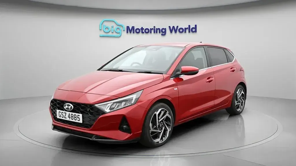 Used Hyundai i20 Premium 100 HP (73 kW) 2022 Red Hatchback