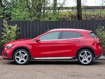 Usado Mercedes GLA200 AMG line 156 HP (114 kW) 2020 Vermelho SUV