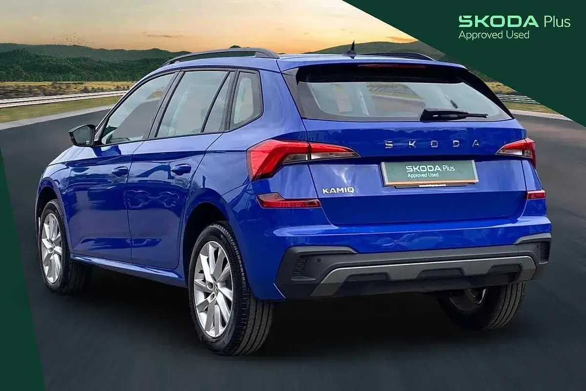 Usado Skoda Kamiq SE 94 HP (69 kW) 2024 Azul SUV