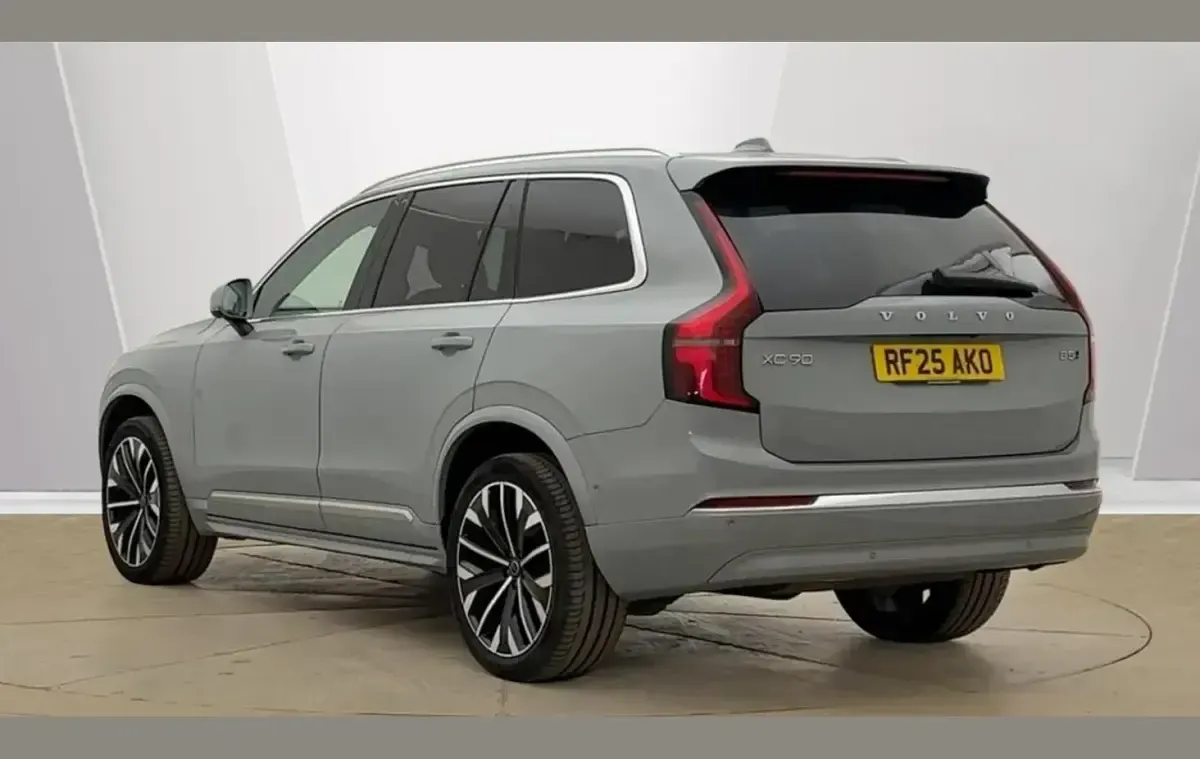 Used Volvo XC90 Ultra 247 HP (181 kW) 2025 Grey SUV