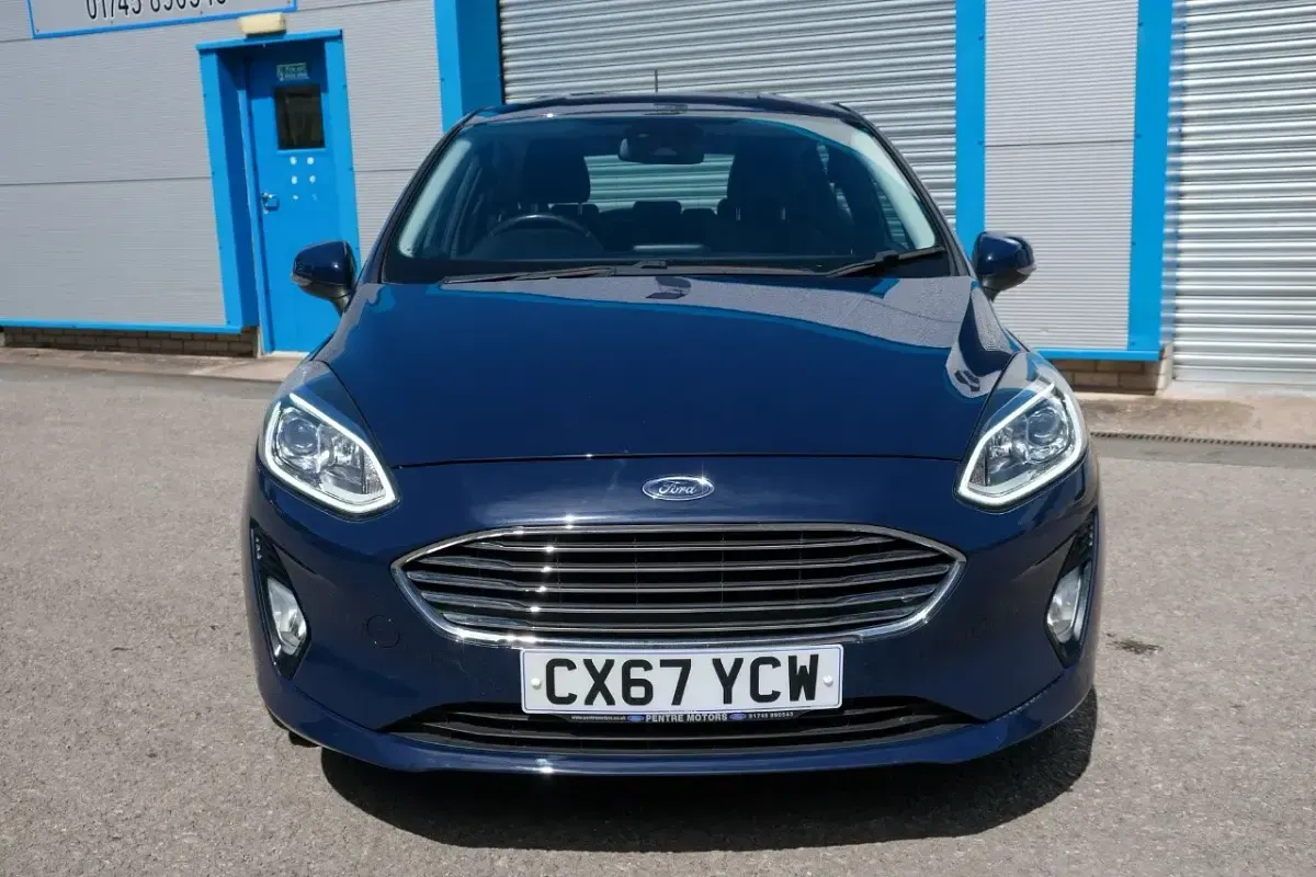 Used Ford Fiesta Zetec 100 HP (73 kW) 2017 Blue Hatchback