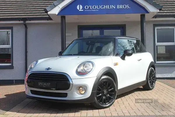 Used Mini Cooper D Hatch 116 HP (85 kW) 2018 Silver Hatchback