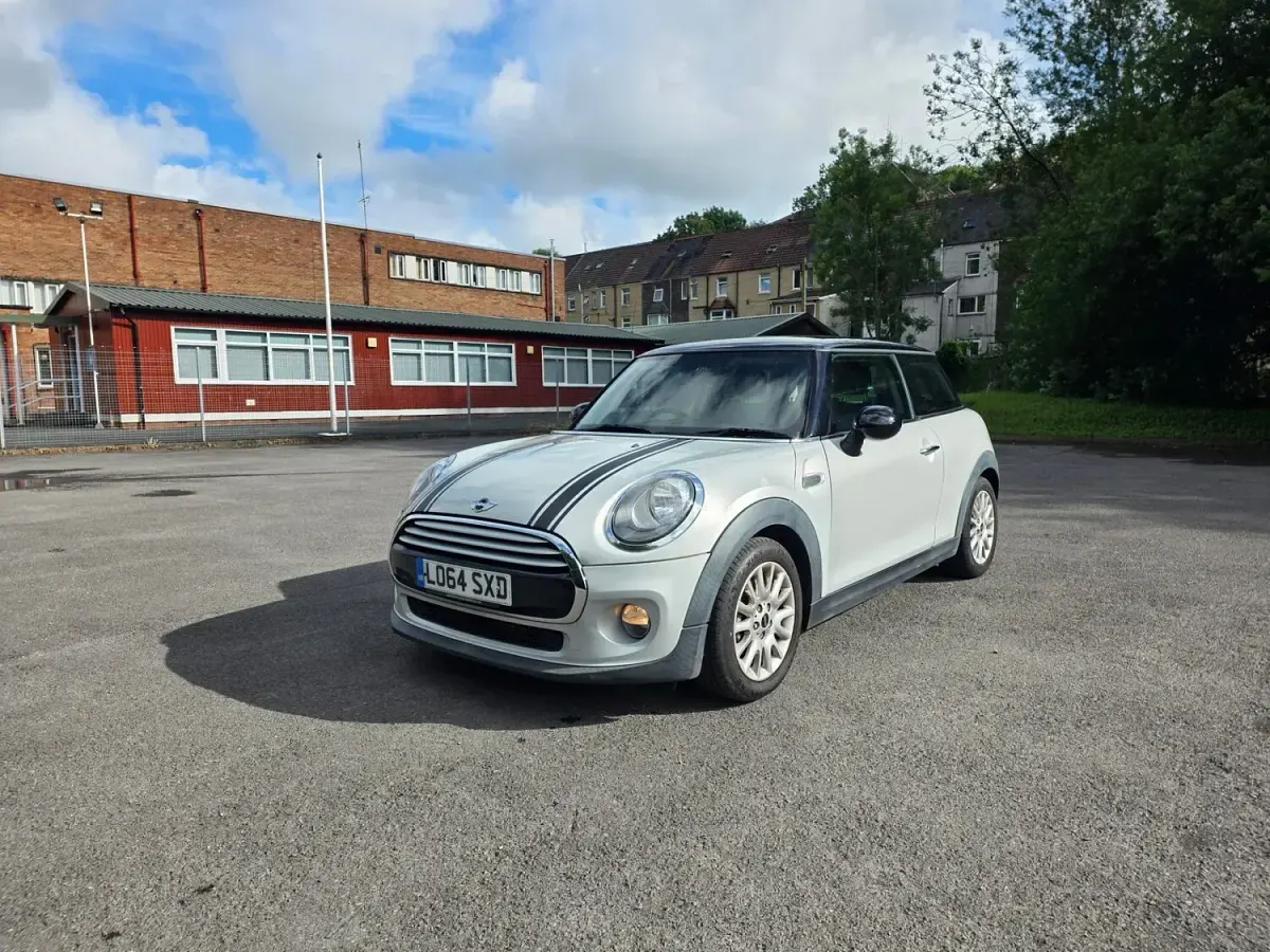 Used Mini Cooper D Hatch 2014 Silver Hatchback