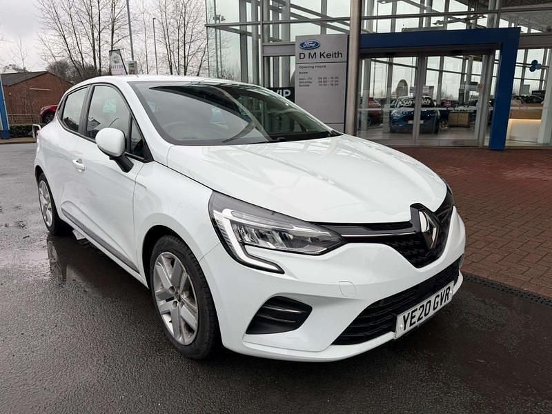 Arctic white Used 2020 Renault Clio V Play Hatchback | £9,601 (Fair price) - Image 1/4